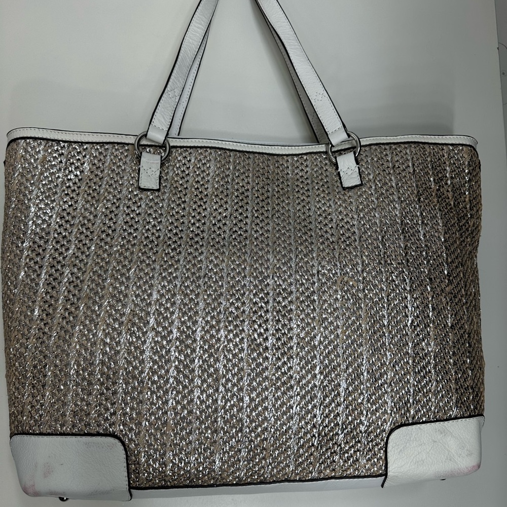 Juicy Couture Palm Springs Metallic
Straw Tote Bag white and silver - Picture 6 of 15